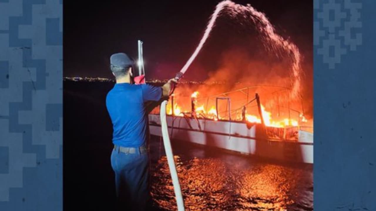 ഒമാനിൽ അൽ അസൈബ തീരത്തെ യാച്ചിൽ തീപിടുത്തം, അഞ്ച് പേരെ രക്ഷപ്പെടുത്തി 