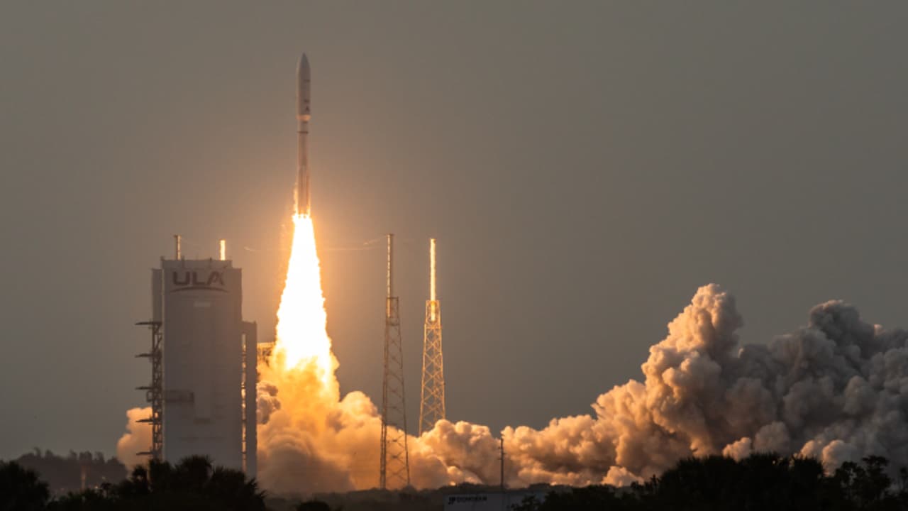 മസ്കിന്റെ സ്റ്റാര്ലിങ്കിന് ചെക്ക്; കയ്പെര് ഉപഗ്രഹ ഇന്റര്നെറ്റ് സാറ്റ്ലൈറ്റുകള് ആമസോണ് വിക്ഷേപിച്ചു മസ്കിന്റെ സ്റ്റാര്ലിങ്കിന് ചെക്ക്; കയ്പെര് ഉപഗ്രഹ ഇന്റര്നെറ്റ് സാറ്റ്ലൈറ്റുകള് ആമസോണ് വിക്ഷേപിച്ചു