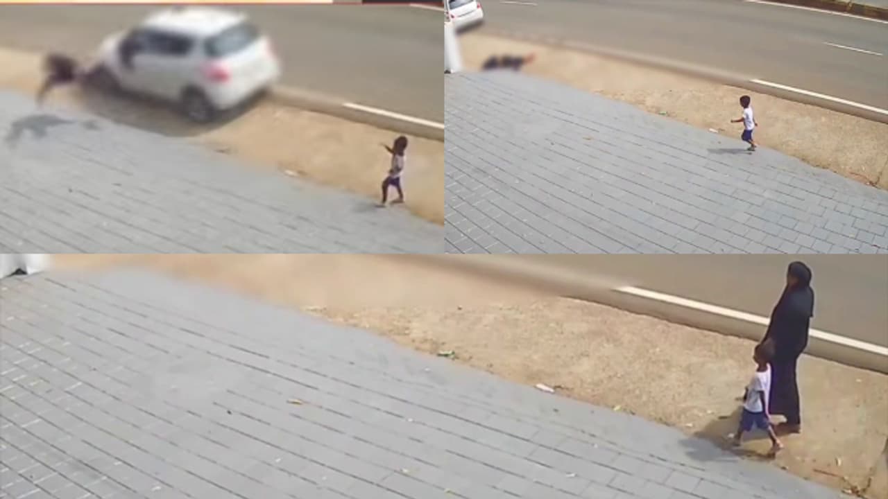 റോഡരികിലൂടെ നടക്കുന്നതിനിടെ കാർ ഇടിച്ച് തെറിപ്പിച്ചു; യവതിക്ക് പരിക്ക്, കുട്ടി രക്ഷപ്പെട്ടത് അത്ഭുതകരമായി