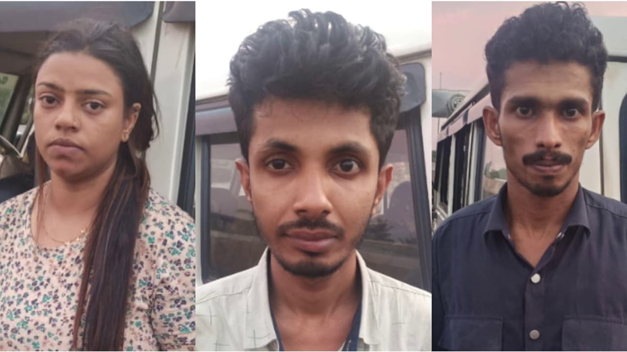 രാത്രിയിൽ ദേശീയപാതയോരത്ത് നിർത്തിയിട്ട കാറിൽ യുവതിയും രണ്ടു യുവാക്കളും; പരിശോധനയിൽ പിടിച്ചെടുത്തത് എംഡിഎംഎ രാത്രിയിൽ ദേശീയപാതയോരത്ത് നിർത്തിയിട്ട കാറിൽ യുവതിയും രണ്ടു യുവാക്കളും; പരിശോധനയിൽ പിടിച്ചെടുത്തത് എംഡിഎംഎ