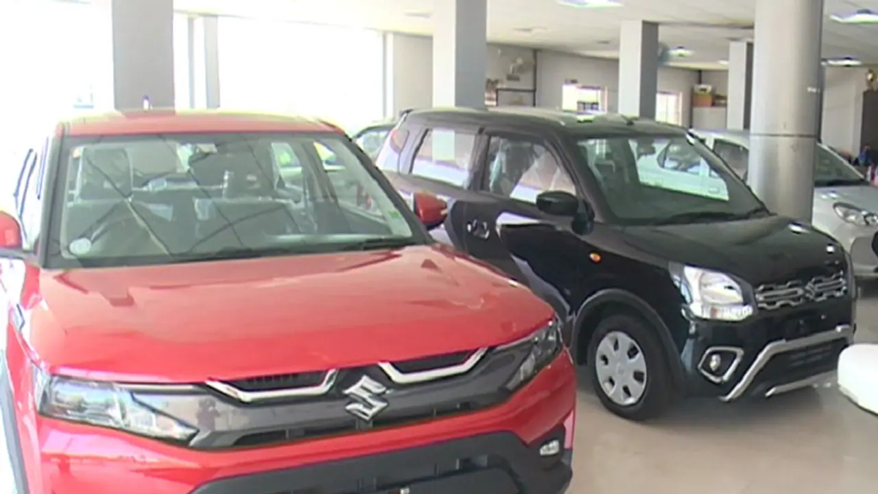 ಕಾಫಿನಾಡಿನಲ್ಲಿ ರಸ್ತೆಗೆ ಇಳಿಯುತ್ತಿದೆ ಹೊಸ ಹೊಸ ಕಾರುಗಳು: ಕಾಫಿ ಬೆಳೆಗಾರರಿಗೆ ಬಂಪರ್ ರೇಟ್ ಕಾಫಿನಾಡಿನಲ್ಲಿ ರಸ್ತೆಗೆ ಇಳಿಯುತ್ತಿದೆ ಹೊಸ ಹೊಸ ಕಾರುಗಳು: ಕಾಫಿ ಬೆಳೆಗಾರರಿಗೆ ಬಂಪರ್ ರೇಟ್