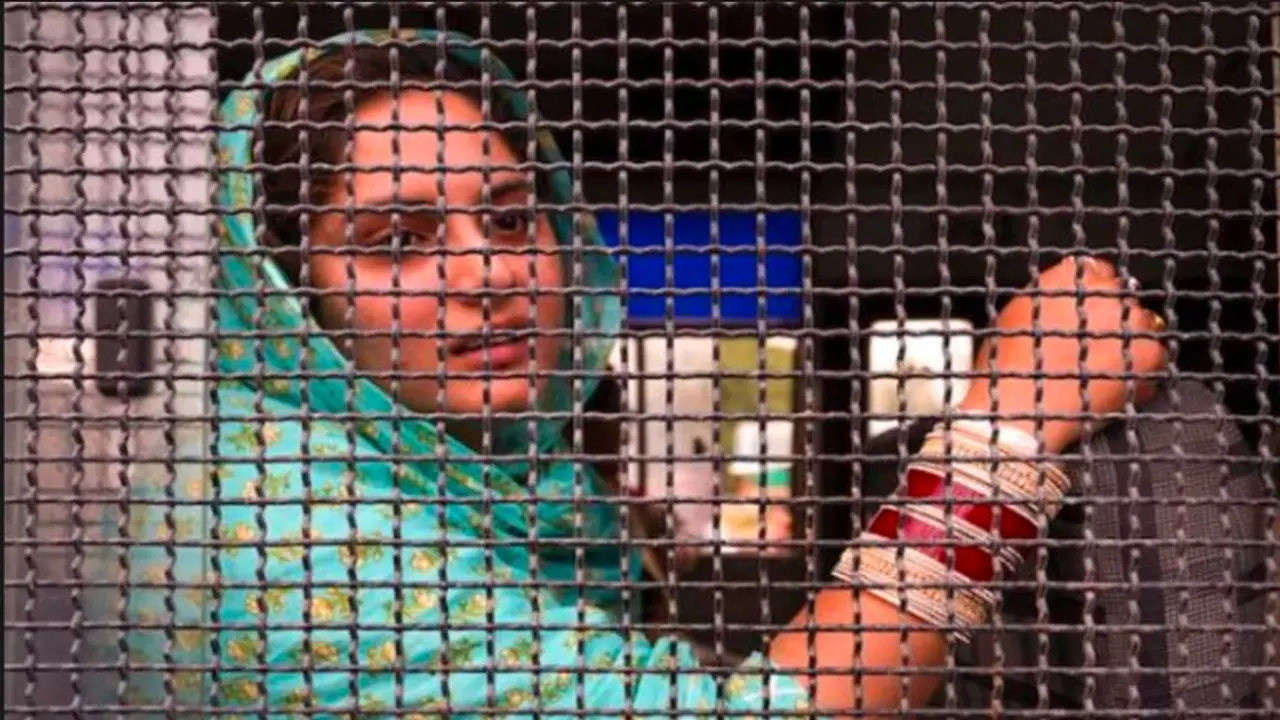 Onlineಲ್ಲಿ ಪಾಕಿಸ್ತಾನಿಯ ಮದ್ವೆಯಾಗಿದ್ದ CRPFಯೋಧ: ಇದು ಪ್ರೀತಿಯೋ ಬೇಹುಗಾರಿಕೆಯೋ ನೆಟ್ಟಿಗರ ಪ್ರಶ್ನೆ