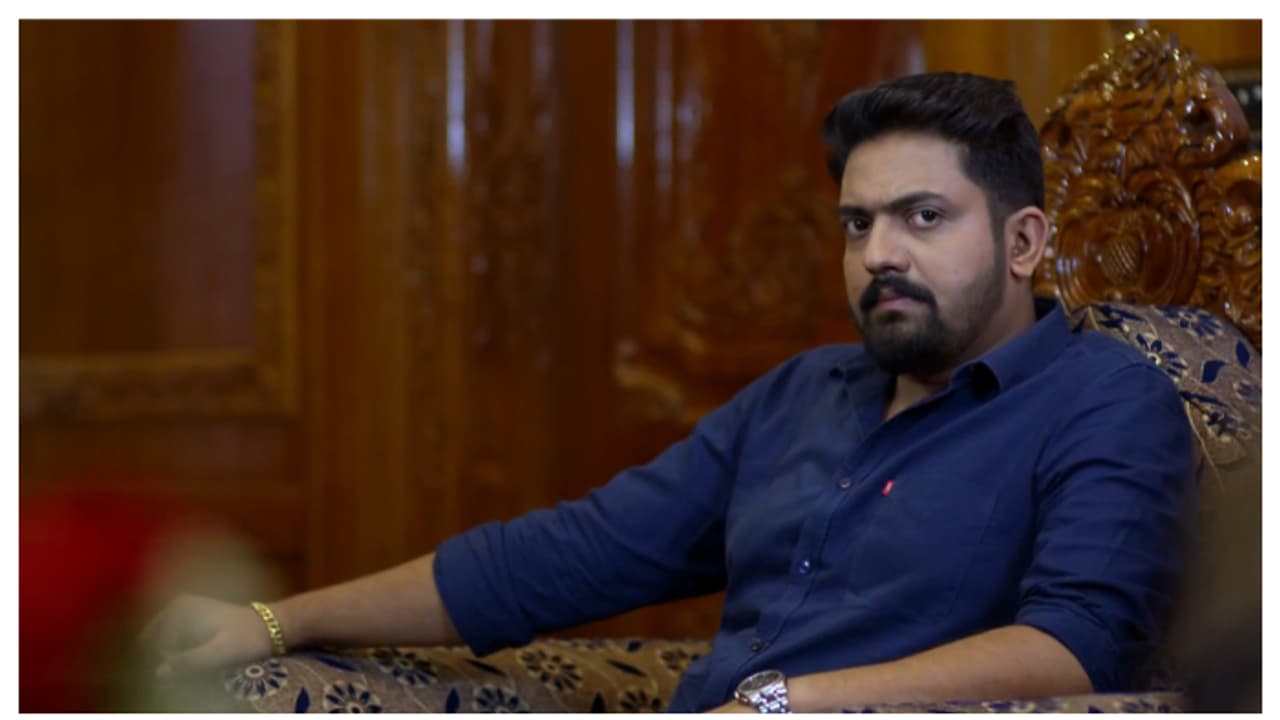 ദേവയാനിയെയും നയനയെയും പരീക്ഷിക്കാനൊരുങ്ങി ആദർശ് പത്തരമാറ്റ് സീരിയൽ റിവ്യൂ 