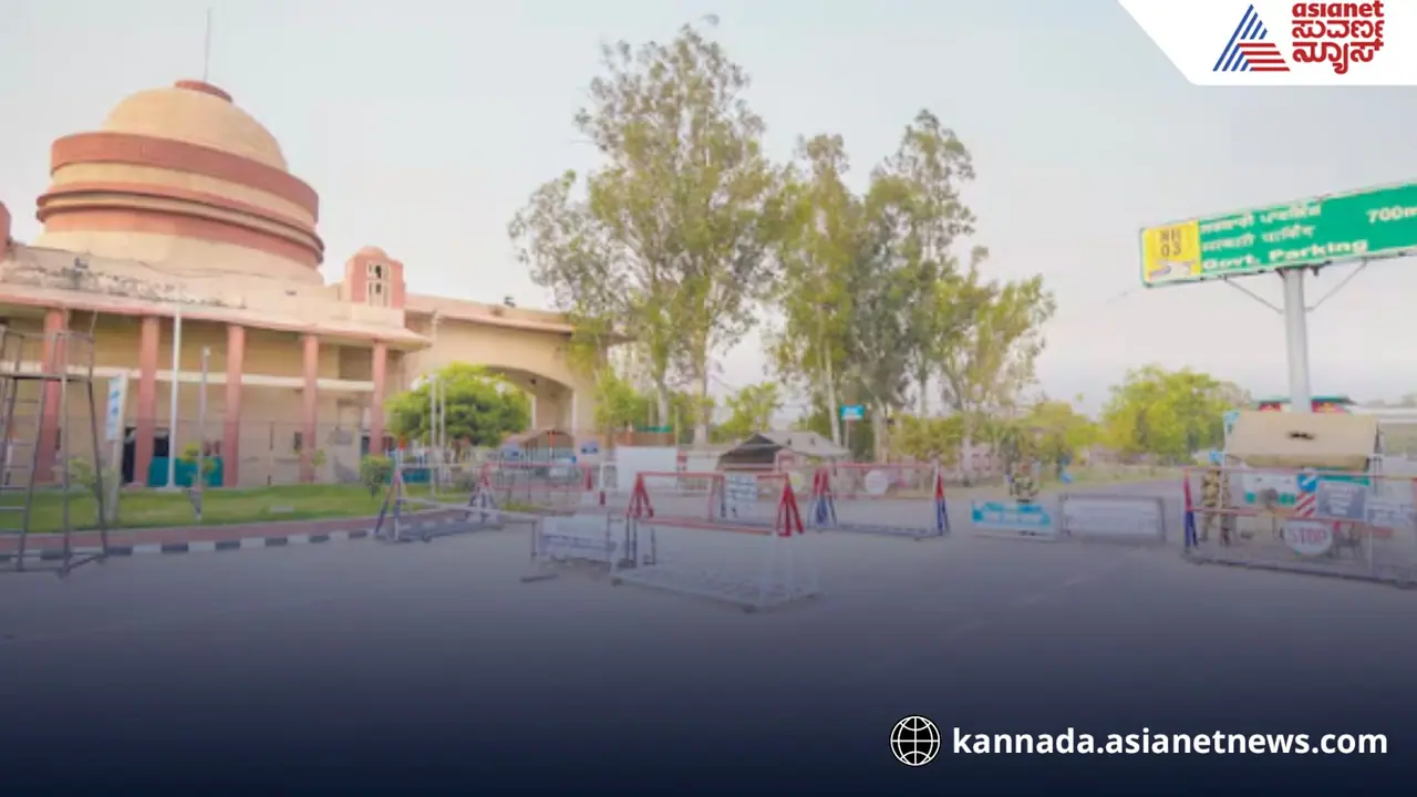 ತನ್ನ ಪ್ರಜೆಗಳಿಗೆ ತವರಿಗೆ ಮರಳಲು ಅವಕಾಶ, ಕೊನೆಗೂ ವಾಘಾ ಗಡಿ ತೆರೆಯಲು ಒಪ್ಪಿದ ಪಾಕಿಸ್ತಾನ! ತನ್ನ ಪ್ರಜೆಗಳಿಗೆ ತವರಿಗೆ ಮರಳಲು ಅವಕಾಶ, ಕೊನೆಗೂ ವಾಘಾ ಗಡಿ ತೆರೆಯಲು ಒಪ್ಪಿದ ಪಾಕಿಸ್ತಾನ!