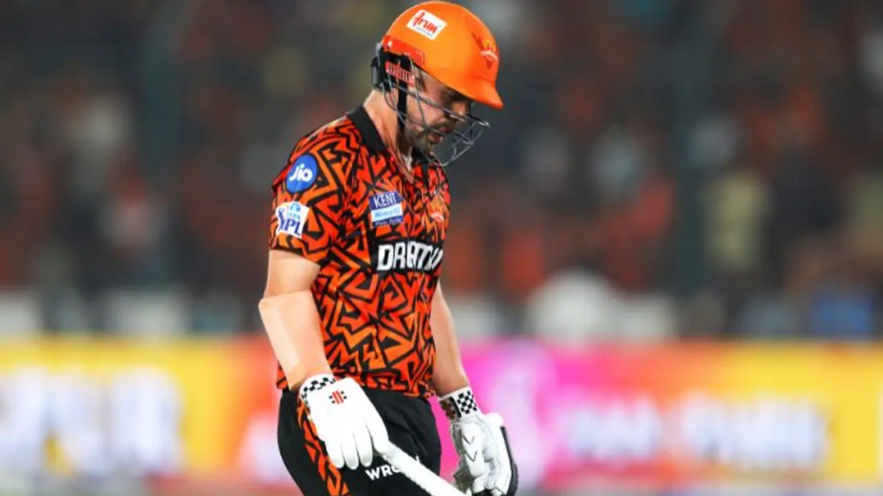 ഹൈദരാബാദിന് രണ്ട് വിക്കറ്റ് നഷ്ടം! പിന്നാലെ തകര്ത്തടിച്ച് കിഷനും ക്ലാസനും, ആര്സിബി പ്രതിരോധത്തില് ഹൈദരാബാദിന് രണ്ട് വിക്കറ്റ് നഷ്ടം! പിന്നാലെ തകര്ത്തടിച്ച് കിഷനും ക്ലാസനും, ആര്സിബി പ്രതിരോധത്തില്