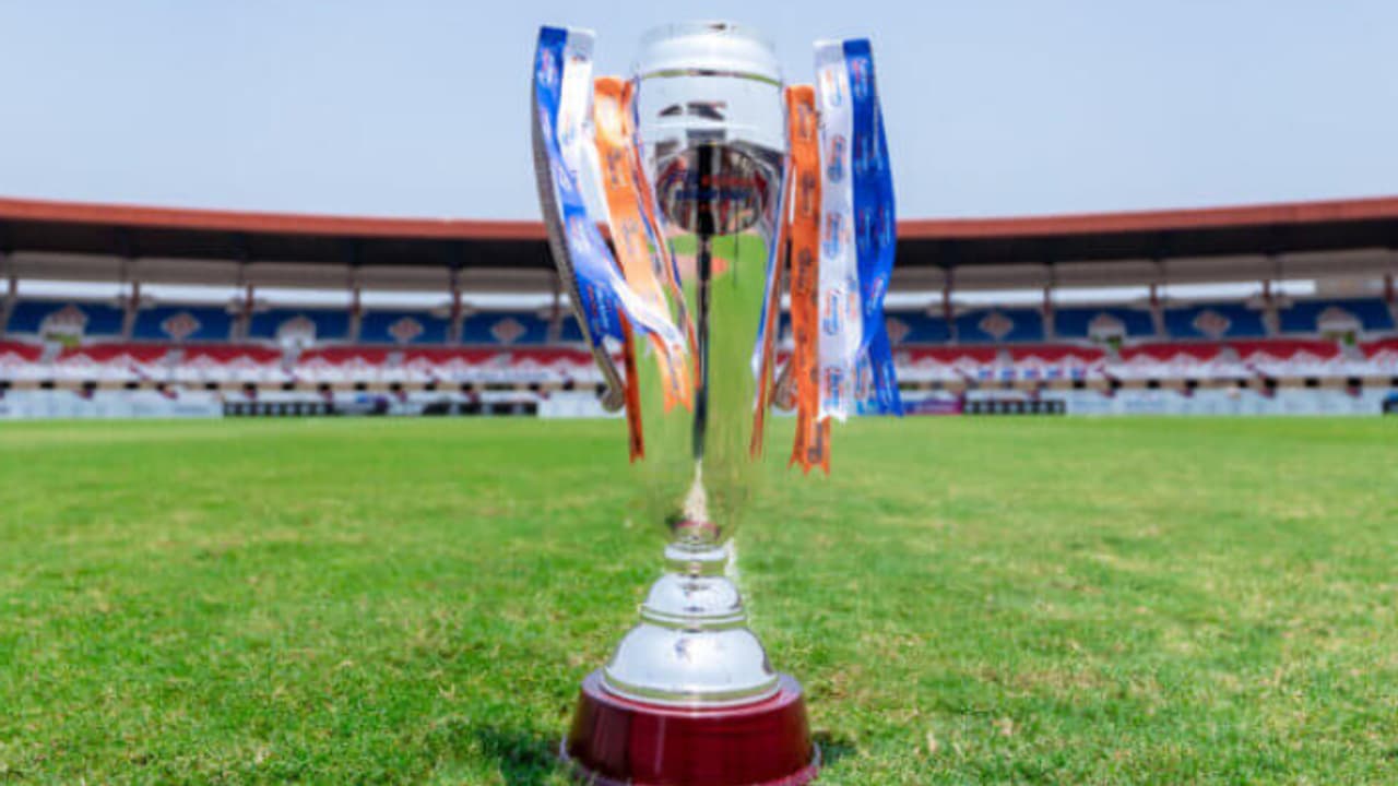 സൂപ്പർ കപ്പില് ഇന്ന് കിരീട പോരാട്ടം, ഗോവയുടെ എതിരാളികള് ജംഷെഡ്പൂര്, കിരീടത്തോടെ വിടവാങ്ങാൻ മനോല മാർക്വേസ് സൂപ്പർ കപ്പില് ഇന്ന് കിരീട പോരാട്ടം, ഗോവയുടെ എതിരാളികള് ജംഷെഡ്പൂര്, കിരീടത്തോടെ വിടവാങ്ങാൻ മനോല മാർക്വേസ്