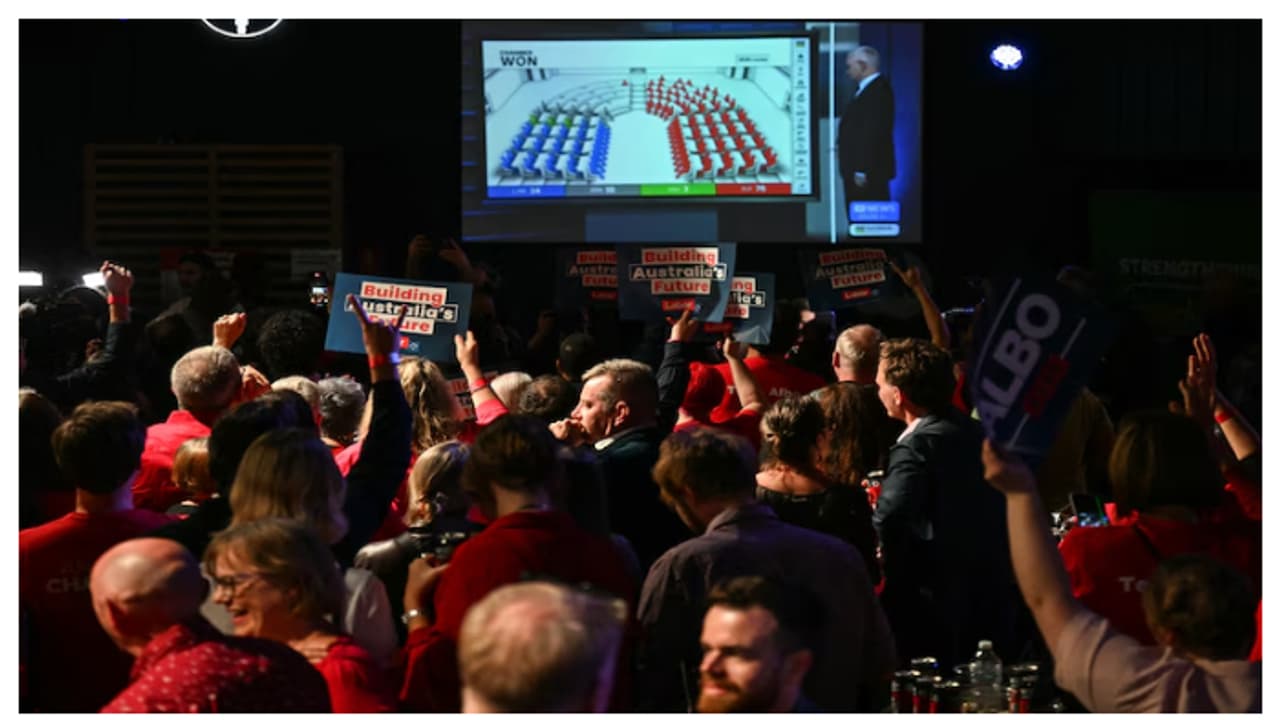 ഓസ്ട്രേലിയൻ തെരഞ്ഞെടുപ്പ്: ഇടതുപക്ഷത്തിന് സന്തോഷം, ലേബർ പാർട്ടി ജയത്തിലേക്ക് ആദ്യ റിപ്പോർട്ടുകൾ ഓസ്ട്രേലിയൻ തെരഞ്ഞെടുപ്പ്: ഇടതുപക്ഷത്തിന് സന്തോഷം, ലേബർ പാർട്ടി ജയത്തിലേക്ക് ആദ്യ റിപ്പോർട്ടുകൾ