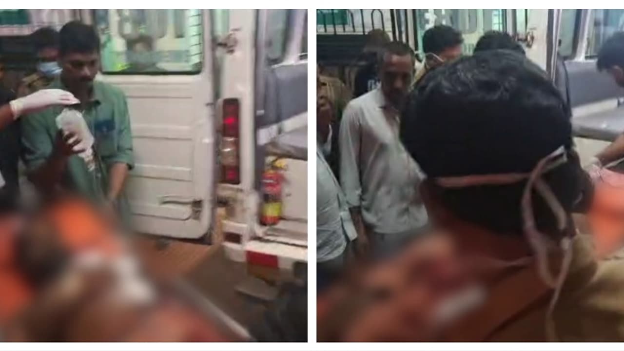 വടകര കുട്ടോത്ത് 3 പേർക്ക് അയൽവാസിയുടെ കുത്തേറ്റു, ഒരാളുടെ നില ഗുരുതരം; പ്രതി പൊലീസ് കസ്റ്റഡിയിൽ വടകര കുട്ടോത്ത് 3 പേർക്ക് അയൽവാസിയുടെ കുത്തേറ്റു, ഒരാളുടെ നില ഗുരുതരം; പ്രതി പൊലീസ് കസ്റ്റഡിയിൽ