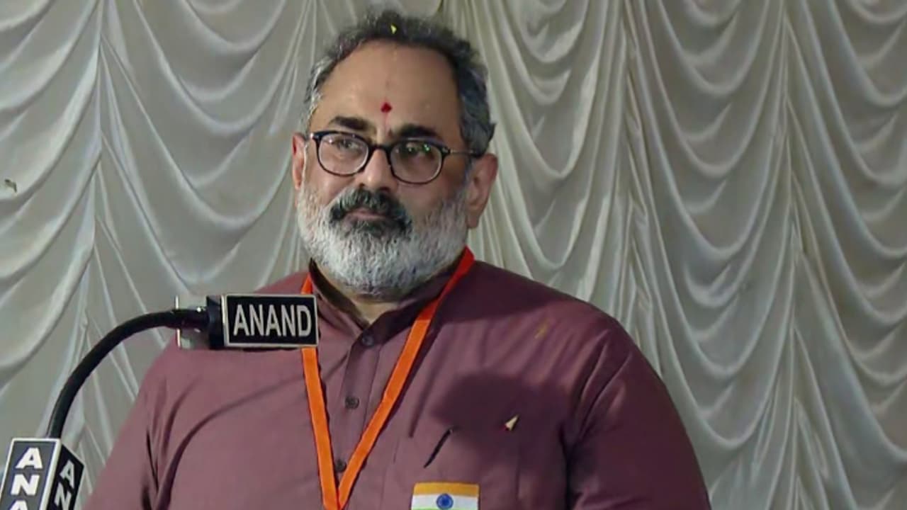 ബിജെപിയെ കേരളത്തിൽ അധികാരത്തിലെത്തിച്ചശേഷമെ മടങ്ങിപോകു, വന്നത് നേതാവാകാനല്ല; രാജീവ് ചന്ദ്രശേഖര് ബിജെപിയെ കേരളത്തിൽ അധികാരത്തിലെത്തിച്ചശേഷമെ മടങ്ങിപോകു, വന്നത് നേതാവാകാനല്ല; രാജീവ് ചന്ദ്രശേഖര്