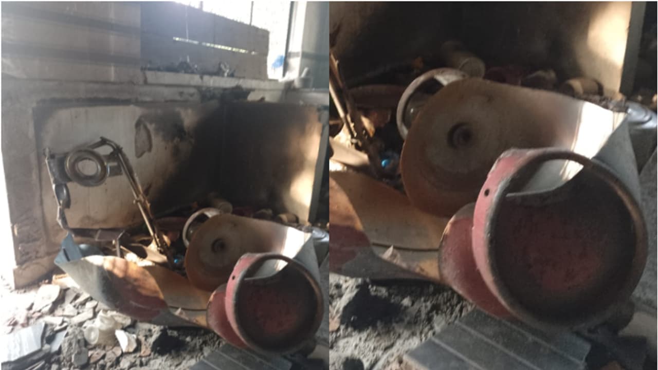 ഗ്യാസ് സ്റ്റൗ കത്തിക്കുന്നതിനിടെ പൊട്ടിത്തെറിച്ച് വീടിന്റെ ഒരുഭാഗം തകര്‍ന്നു