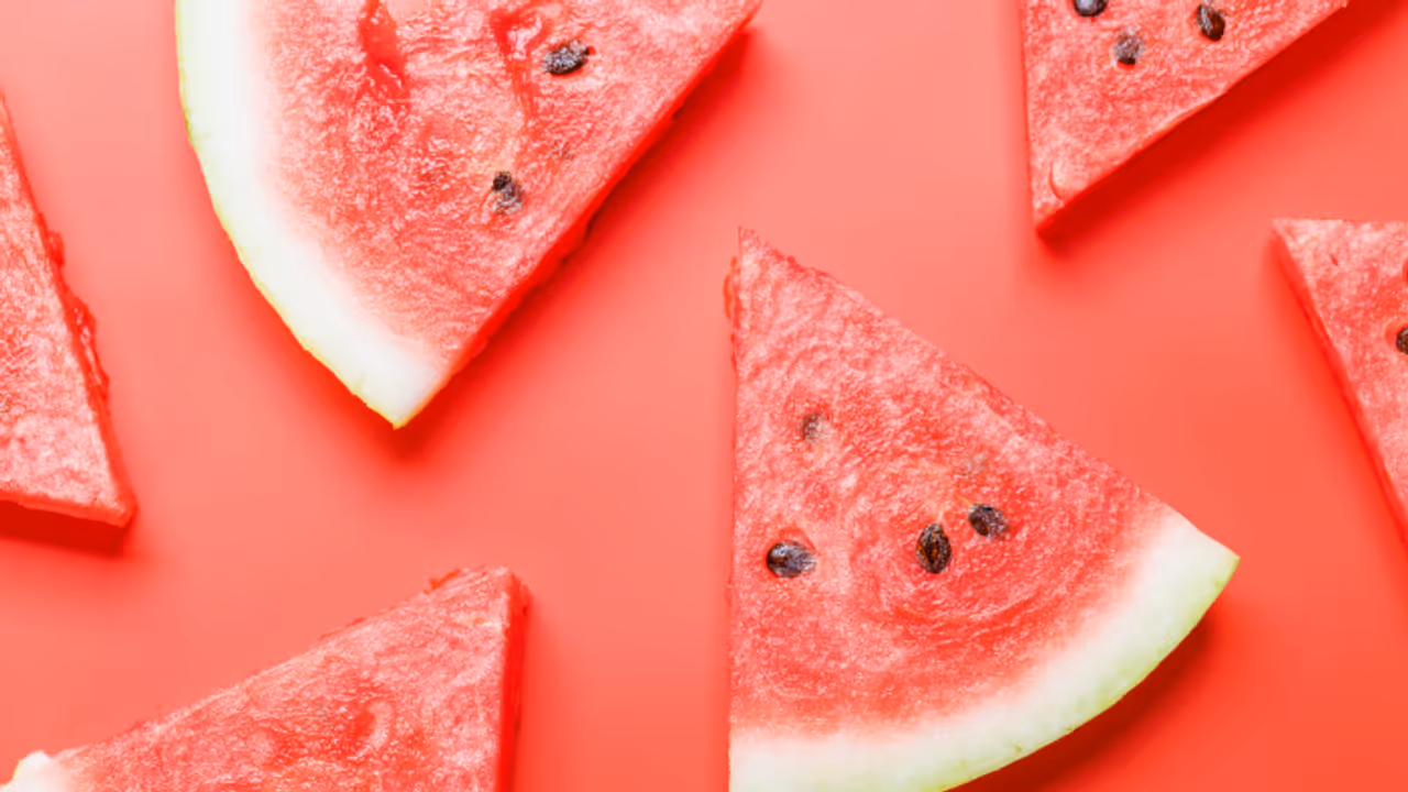 ദഹനം മുതൽ തലച്ചോറിന്റെ ആരോഗ്യം വരെ; അറിയാം തണ്ണിമത്തൻ വിത്തുകളുടെ ഗുണങ്ങൾ ദഹനം മുതൽ തലച്ചോറിന്റെ ആരോഗ്യം വരെ; അറിയാം തണ്ണിമത്തൻ വിത്തുകളുടെ ഗുണങ്ങൾ