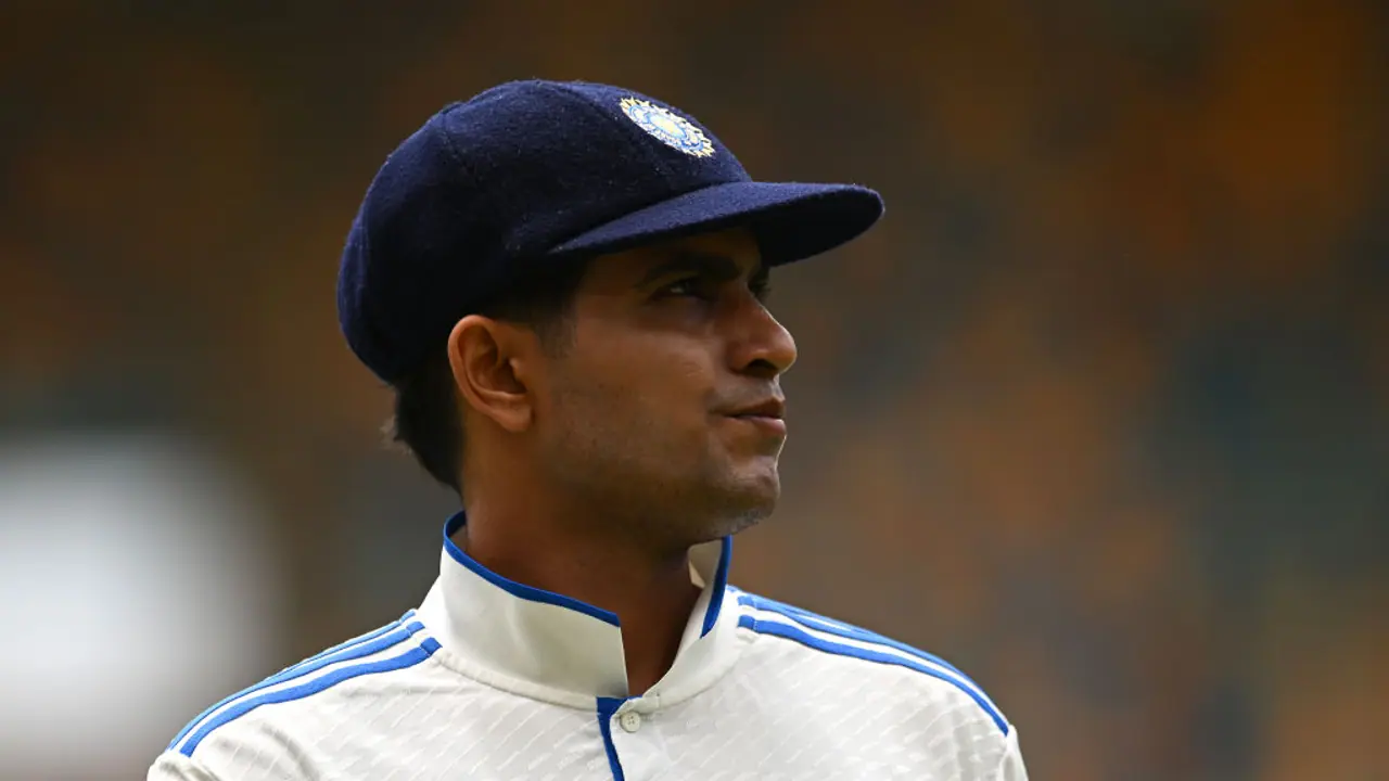 శుభ్మన్ గిల్కి టెస్ట్ జట్టు పగ్గాలు? రోహిత్ శర్మ రిటైర్మెంట్తో BCCIలో కీలక మార్పులు శుభ్మన్ గిల్కి టెస్ట్ జట్టు పగ్గాలు? రోహిత్ శర్మ రిటైర్మెంట్తో BCCIలో కీలక మార్పులు