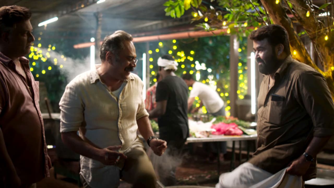 മമ്മൂട്ടിയുടെ സ്റ്റെപ്പ് ഇടുന്ന മോഹന്ലാല്; 'തുടരും' വീഡിയോ സോംഗ് എത്തി മമ്മൂട്ടിയുടെ സ്റ്റെപ്പ് ഇടുന്ന മോഹന്ലാല്; 'തുടരും' വീഡിയോ സോംഗ് എത്തി