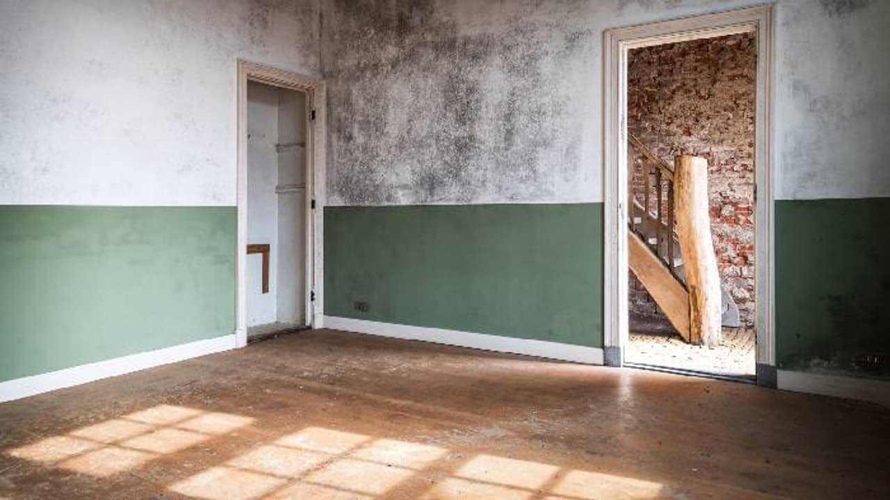 300 രൂപ തന്നില്ലെങ്കിൽ വീടൊഴിഞ്ഞോ; ഉടമയുടെ ചൂഷണം വിവരിച്ച് യുവാവിന്റെ പോസ്റ്റ് 300 രൂപ തന്നില്ലെങ്കിൽ വീടൊഴിഞ്ഞോ; ഉടമയുടെ ചൂഷണം വിവരിച്ച് യുവാവിന്റെ പോസ്റ്റ്