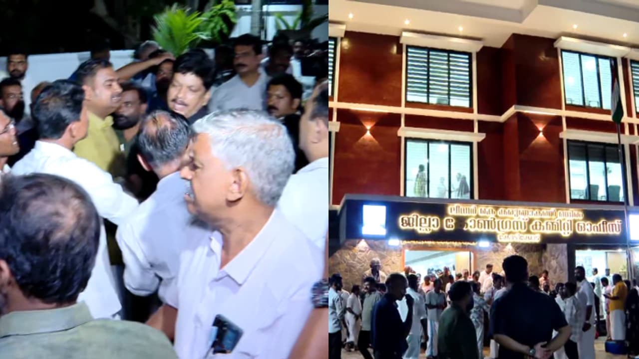 പരസ്പരം കൊമ്പുകോർത്ത് കോൺഗ്രസുകാർ; സംഭവം പ്രിയങ്ക ഗാന്ധി കോഴിക്കോട് ഡിസിസി ഓഫീസിൽ നിന്ന് മടങ്ങിയതിന് പിന്നാലെ പരസ്പരം കൊമ്പുകോർത്ത് കോൺഗ്രസുകാർ; സംഭവം പ്രിയങ്ക ഗാന്ധി കോഴിക്കോട് ഡിസിസി ഓഫീസിൽ നിന്ന് മടങ്ങിയതിന് പിന്നാലെ