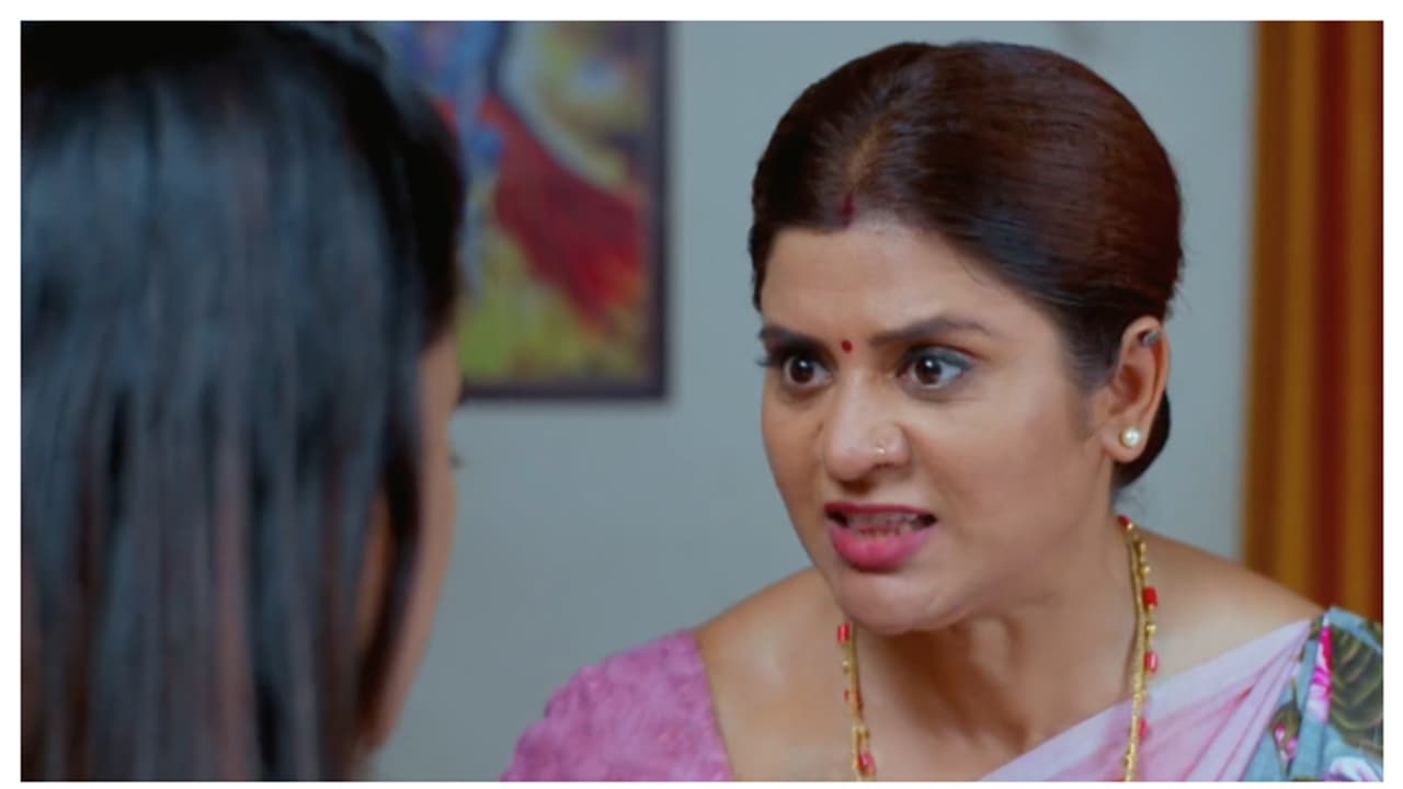 ശ്രുതിയോട് പൊട്ടിത്തെറിച്ച് ചന്ദ്ര ചെമ്പനീർ പൂവ് സീരിയൽ റിവ്യൂ