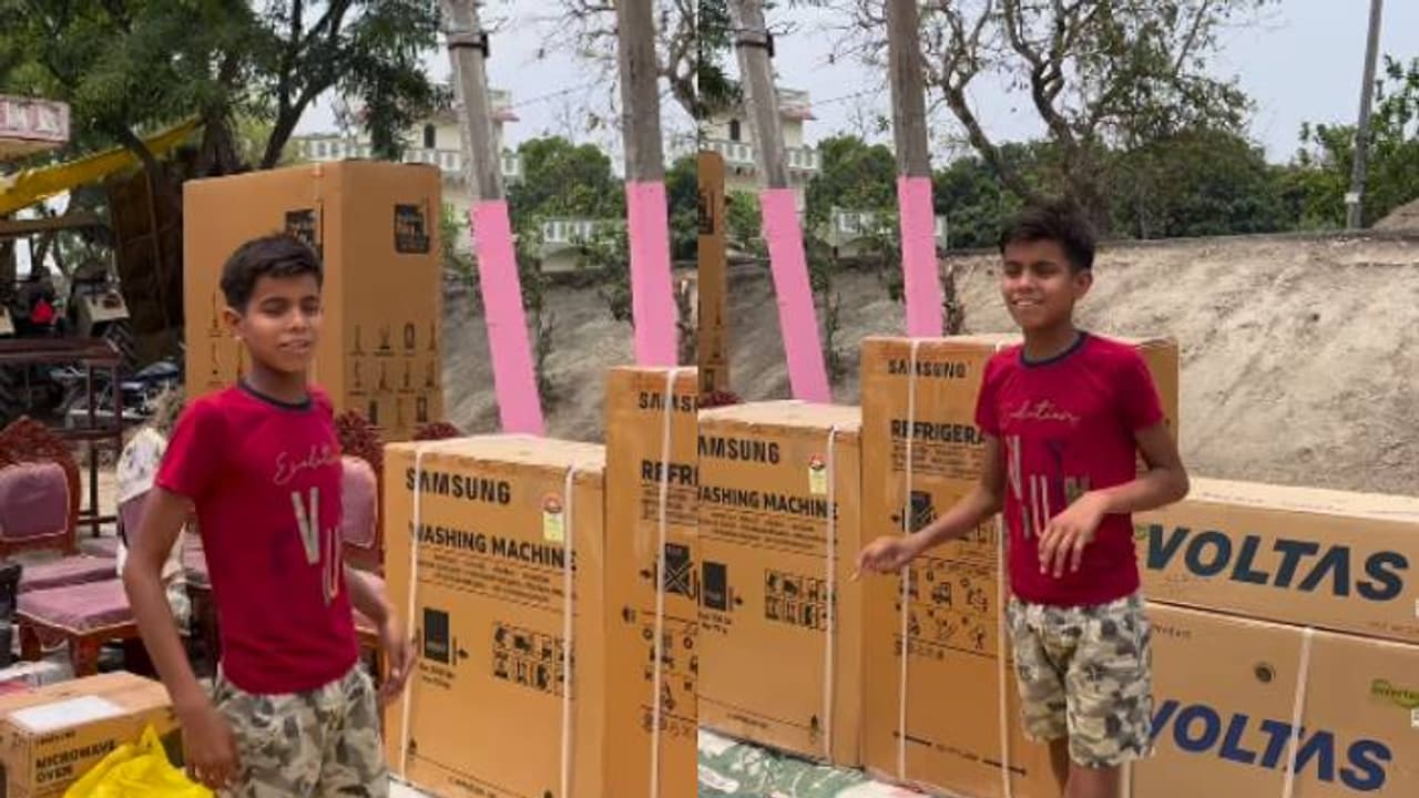 ഇതെല്ലാം പെങ്ങൾക്ക് വിവാഹത്തിന് നൽകുന്നത്, കുട്ടിയുടെ വീഡിയോയ്ക്ക് പിന്നാലെ വൻ വിമർശനം ഇതെല്ലാം പെങ്ങൾക്ക് വിവാഹത്തിന് നൽകുന്നത്, കുട്ടിയുടെ വീഡിയോയ്ക്ക് പിന്നാലെ വൻ വിമർശനം