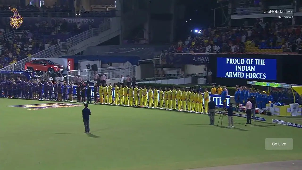 ಆಪರೇಶನ್ ಸಿಂದೂರ್ಗೆ ಐಪಿಎಲ್ ಪಂದ್ಯದಲ್ಲಿ ಟ್ರಿಬ್ಯೂಟ್, ಲೆ.ಕರ್ನಲ್ ಧೋನಿಗೆ ಗೆಲುವಿನ ಗೌರವ ಆಪರೇಶನ್ ಸಿಂದೂರ್ಗೆ ಐಪಿಎಲ್ ಪಂದ್ಯದಲ್ಲಿ ಟ್ರಿಬ್ಯೂಟ್, ಲೆ.ಕರ್ನಲ್ ಧೋನಿಗೆ ಗೆಲುವಿನ ಗೌರವ