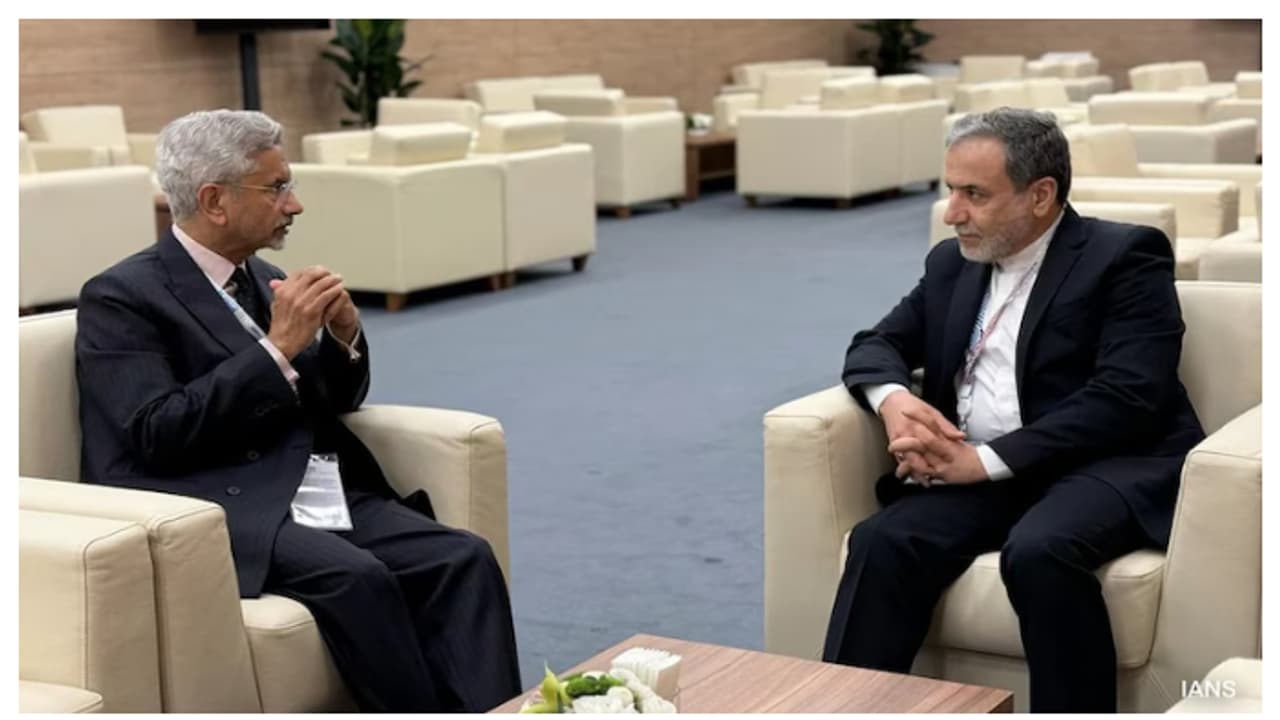 കഴിഞ്ഞാഴ്ച പാകിസ്ഥാനിൽ, ഇന്ന് ഇന്ത്യയിൽ, സെയ്ദ് അബ്ബാസ് അരഘ്ചി ദില്ലിയിൽ, എല്ലാം ശരിയാകുമെന്ന് പ്രതീക്ഷ കഴിഞ്ഞാഴ്ച പാകിസ്ഥാനിൽ, ഇന്ന് ഇന്ത്യയിൽ, സെയ്ദ് അബ്ബാസ് അരഘ്ചി ദില്ലിയിൽ, എല്ലാം ശരിയാകുമെന്ന് പ്രതീക്ഷ