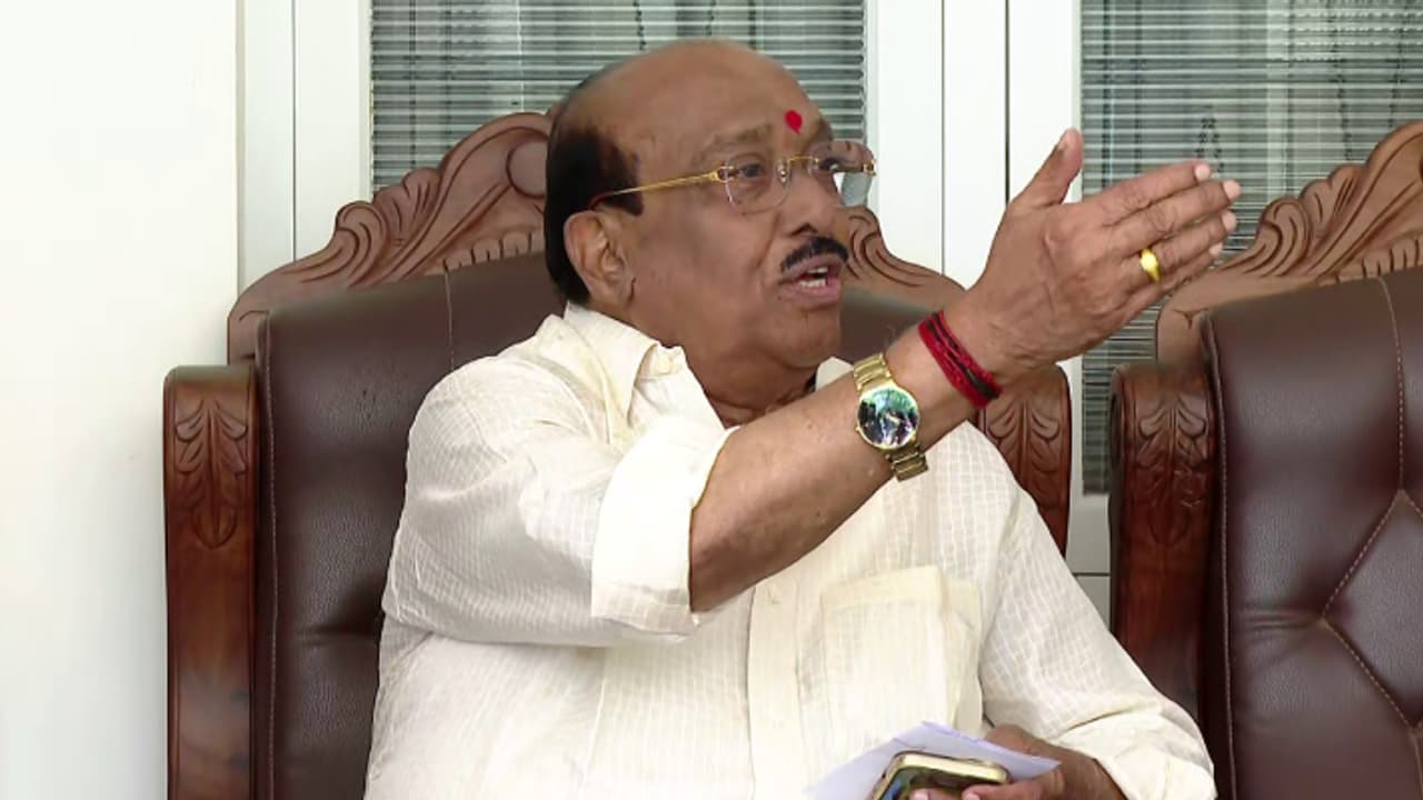 സാമാന്യ ബുദ്ധിയുള്ളവർ ഇപ്പോൾ ഇങ്ങനെ തീരുമാനിക്കുമോയെന്ന് വെള്ളാപ്പള്ളി; എസ്എൻഡിപിയുടെ പിന്തുണ കെ സുധാകരന്