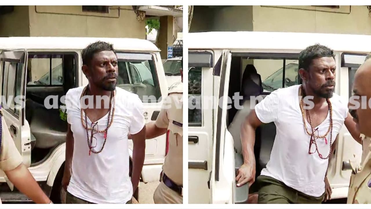 നടൻ വിനായകനെതിരെ കേസെടുത്ത് പൊലീസ് നടൻ വിനായകനെതിരെ കേസെടുത്ത് പൊലീസ്