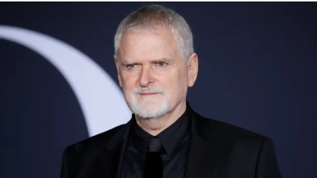 బ్రెయిన్ క్యాన్సర్ తో 'ఫిఫ్టీ షేడ్స్' మూవీ డైరెక్టర్ జేమ్స్ ఫోలీ మృతి బ్రెయిన్ క్యాన్సర్ తో 'ఫిఫ్టీ షేడ్స్' మూవీ డైరెక్టర్ జేమ్స్ ఫోలీ మృతి