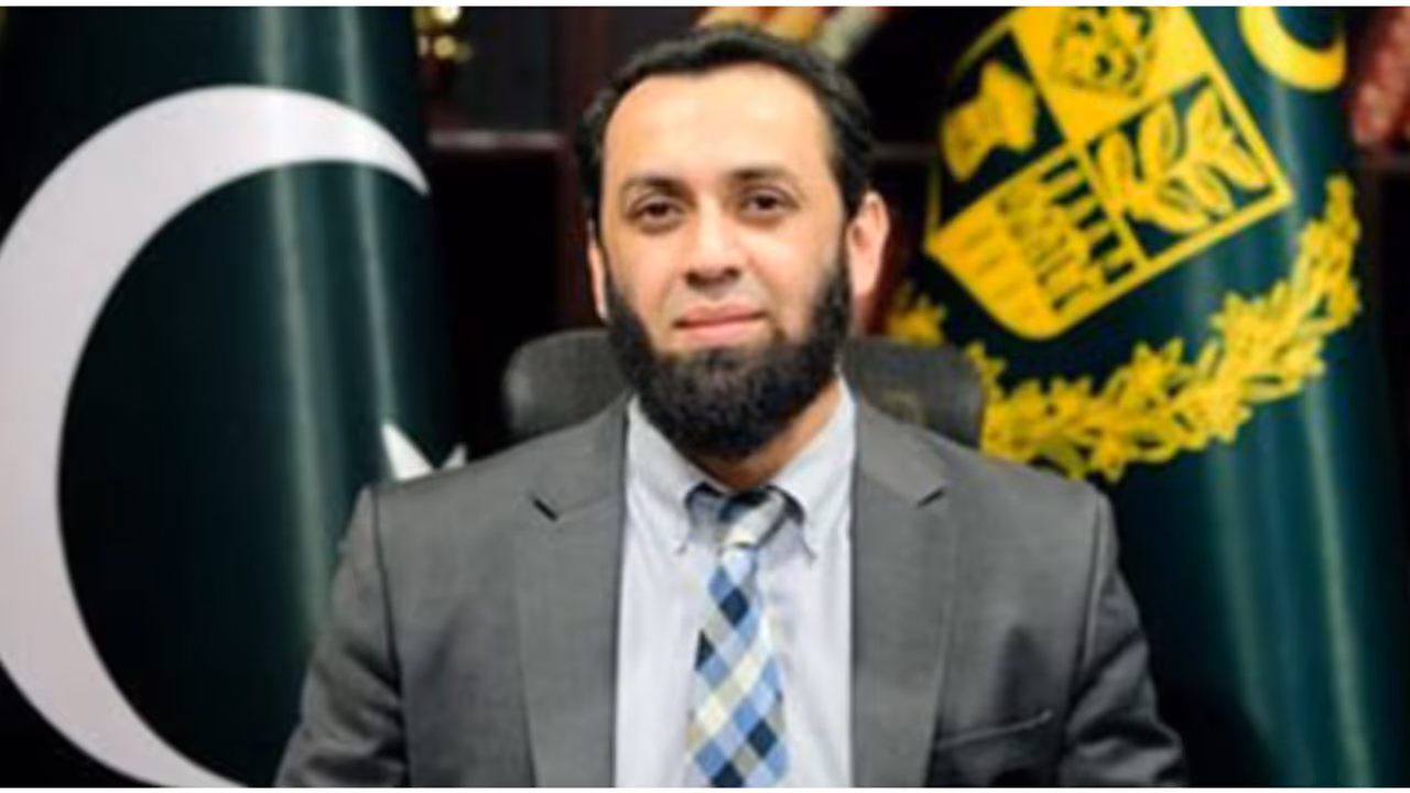 പാക് വ്യോമമേഖലയിൽ വിമാനങ്ങളുടെ സാന്നിധ്യം; വിമാന സർവീസ് പുനരാരംഭിച്ചു? വെടിനിർത്തൽ ലംഘിച്ചില്ലെന്ന് പാകിസ്ഥാൻ പാക് വ്യോമമേഖലയിൽ വിമാനങ്ങളുടെ സാന്നിധ്യം; വിമാന സർവീസ് പുനരാരംഭിച്ചു? വെടിനിർത്തൽ ലംഘിച്ചില്ലെന്ന് പാകിസ്ഥാൻ