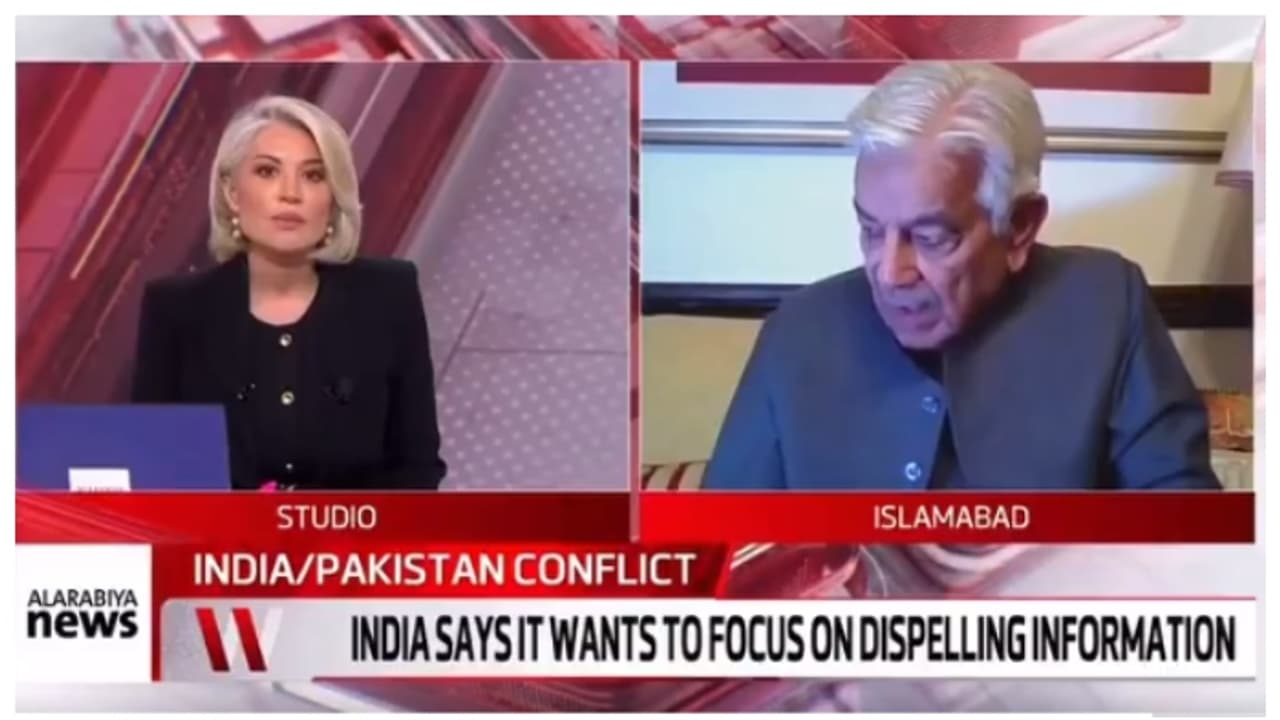 'കേൾക്കാമോ'യെന്ന് അവതാരിക, ഒന്നും കേൾക്കാൻ വയ്യെന്ന് പാക് മന്ത്രി; ചെവി അടിച്ച് പോയിക്കാണുമെന്ന് സോഷ്യൽ മീഡിയ 