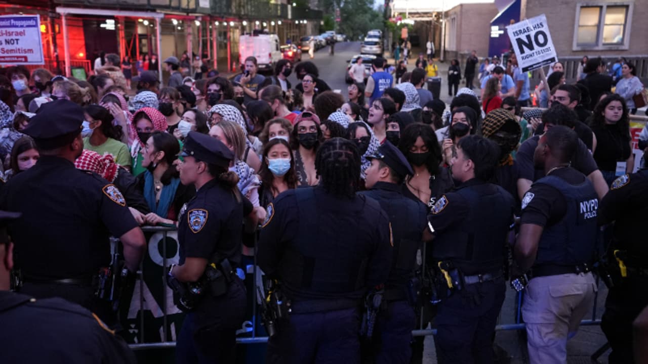 പ്രധാന ലൈബ്രറിയിലെ പലസ്തീൻ അനുകൂല പ്രതിഷേധം; കൊളംബിയ സർവകലാശാലയിലെ 65ലധികം വിദ്യാർത്ഥികളെ സസ്‌പെൻഡ് ചെയ്തു 