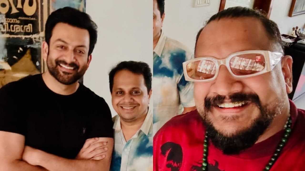 'സംതിങ് ബിഗ് ഈസ് കമിംഗ്'; എആർഎമ്മിന് ശേഷം ജിതിൻ ലാൽ സുജിത്ത് നമ്പ്യാര് കൂട്ടുകെട്ട്, ഒപ്പം പൃഥ്വിരാജും 'സംതിങ് ബിഗ് ഈസ് കമിംഗ്'; എആർഎമ്മിന് ശേഷം ജിതിൻ ലാൽ സുജിത്ത് നമ്പ്യാര് കൂട്ടുകെട്ട്, ഒപ്പം പൃഥ്വിരാജും