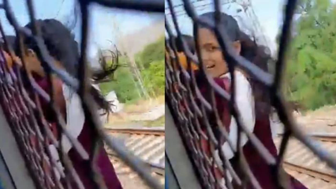 കാണുമ്പോൾ തന്നെ പേടിയാകും, അപ്പോൾ പിന്നെ അവരുടെ കാര്യമോ? ട്രെയിനിലെ അപകടയാത്ര, വീഡിയോ കാണുമ്പോൾ തന്നെ പേടിയാകും, അപ്പോൾ പിന്നെ അവരുടെ കാര്യമോ? ട്രെയിനിലെ അപകടയാത്ര, വീഡിയോ