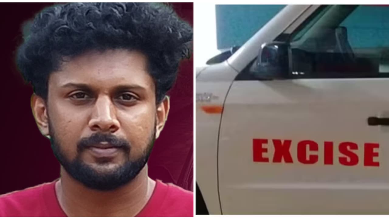 സംസ്ഥാന അതിർത്തിയിലേക്ക് കെഎസ്ആര്ടിസി ബസ്; വാഹന പരിശോധന, യാത്രക്കാരനിൽ നിന്ന് മെത്താംഫിറ്റമിൻ പിടികൂടി സംസ്ഥാന അതിർത്തിയിലേക്ക് കെഎസ്ആര്ടിസി ബസ്; വാഹന പരിശോധന, യാത്രക്കാരനിൽ നിന്ന് മെത്താംഫിറ്റമിൻ പിടികൂടി