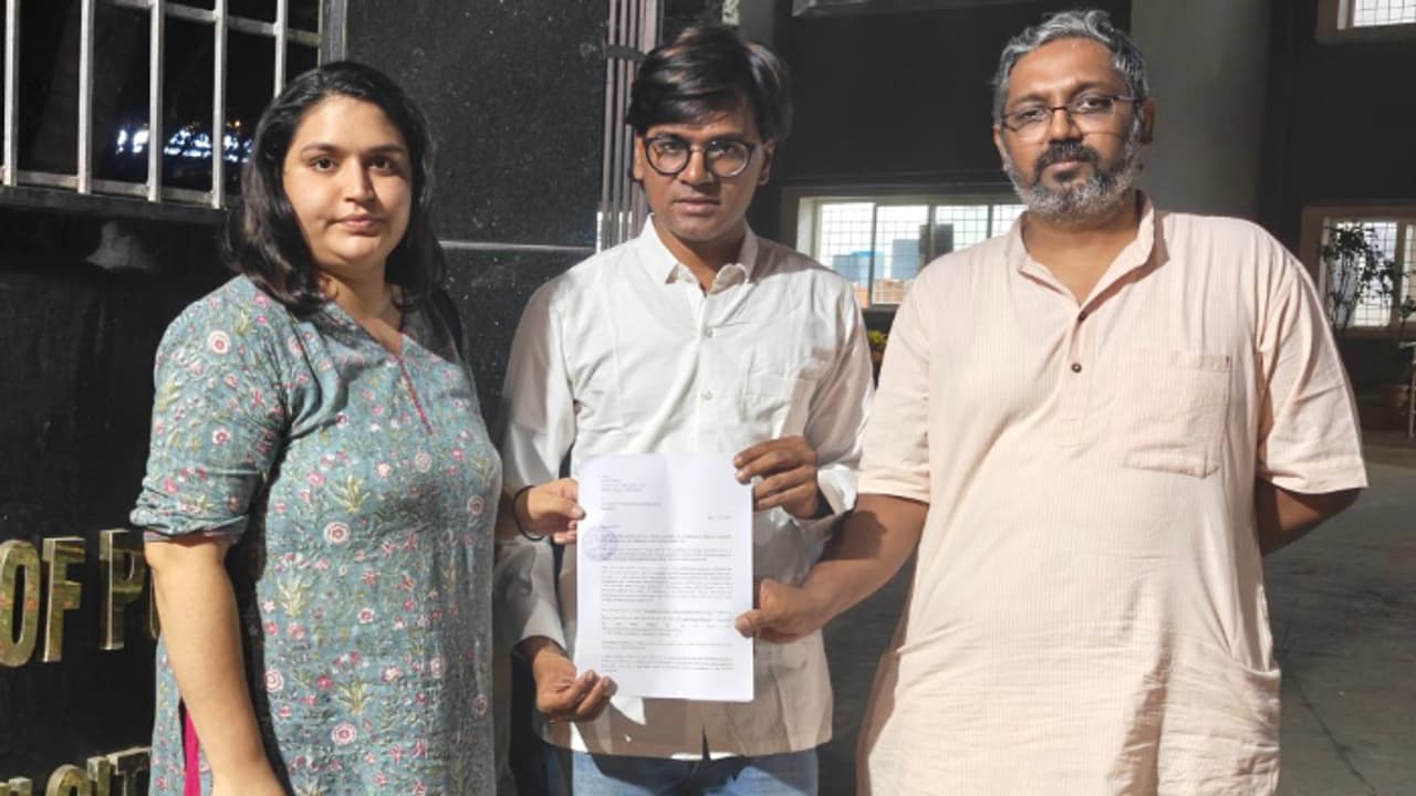 ഫോൺ നമ്പറും വിലാസവും ലീക്ക് ചെയ്തു, മുഹമ്മദ് സുബൈറിന്റെ വീട്ടിലേക്ക് പന്നി ഇറച്ചി അയയ്ക്കുമെന്ന് ഭീഷണി, പരാതി ഫോൺ നമ്പറും വിലാസവും ലീക്ക് ചെയ്തു, മുഹമ്മദ് സുബൈറിന്റെ വീട്ടിലേക്ക് പന്നി ഇറച്ചി അയയ്ക്കുമെന്ന് ഭീഷണി, പരാതി