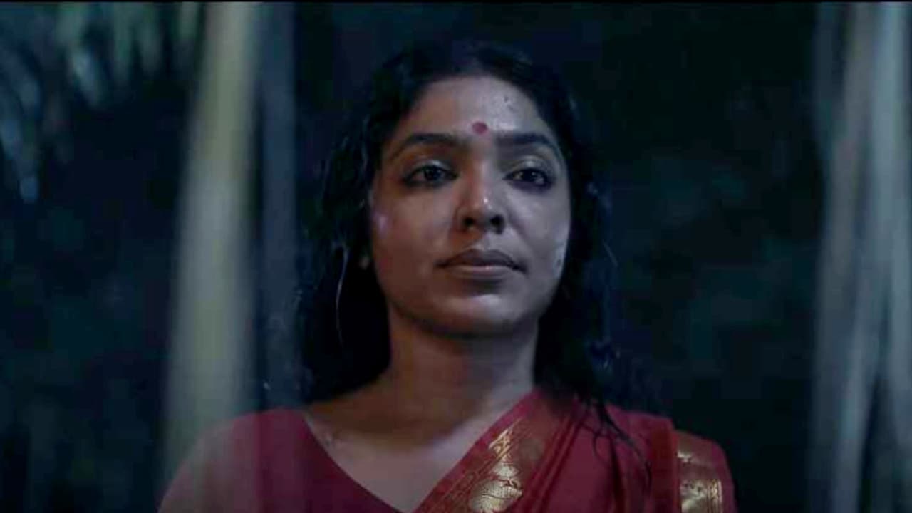 രണ്ട് വര്‍ഷത്തിന് ശേഷം റിമ കല്ലിങ്കല്‍, സംവിധാനം സജിന്‍ ബാബു; 'തീയേറ്റര്‍' ടീസര്‍ എത്തി