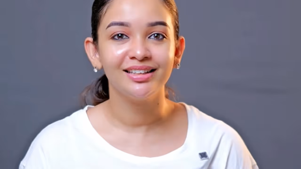 'സർജറിയൊന്നും ചെയ്തിട്ടില്ല, മുഖത്തെ മാറ്റങ്ങൾക്കു കാരണമിത്'; വീഡിയോയുമായി ആലീസ് ക്രിസ്റ്റി 'സർജറിയൊന്നും ചെയ്തിട്ടില്ല, മുഖത്തെ മാറ്റങ്ങൾക്കു കാരണമിത്'; വീഡിയോയുമായി ആലീസ് ക്രിസ്റ്റി