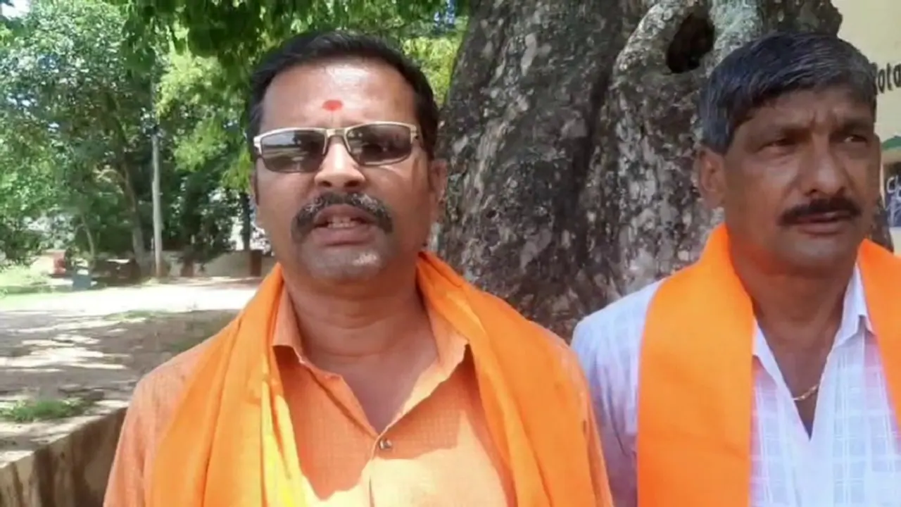 Chikkamagaluru: ದತ್ತಪೀಠ ವಿವಾದ, ಜಿಲ್ಲಾಡಳಿತದ ವಿರುದ್ಧ ಹಿಂದೂ ಕಾರ್ಯಕರ್ತರು ಕೆಂಡ