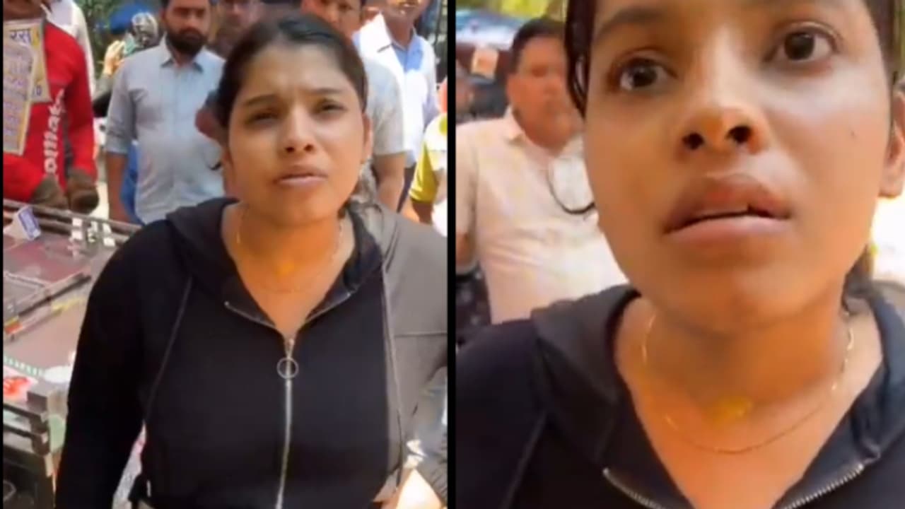 'ഇവിടെ താമസിക്കുമ്പോൾ ഇവിടത്തെ ഭാഷ സംസാരിച്ചാൽ മതി' ആക്രോശത്തിന് സധൈര്യം യുവതിയുടെ മറുപടി, വീഡിയോക്ക് കയ്യടി 'ഇവിടെ താമസിക്കുമ്പോൾ ഇവിടത്തെ ഭാഷ സംസാരിച്ചാൽ മതി' ആക്രോശത്തിന് സധൈര്യം യുവതിയുടെ മറുപടി, വീഡിയോക്ക് കയ്യടി