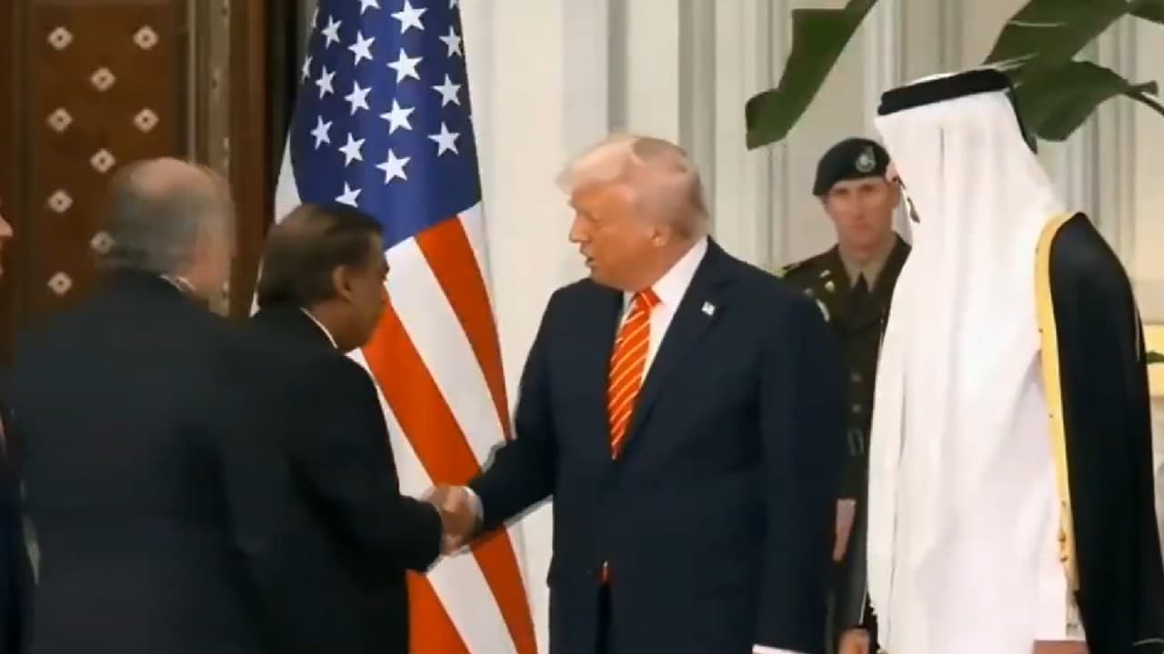 മുകേഷ് അംബാനി ട്രംപിനെ കണ്ടത് എന്തിന്? കൂടിക്കാഴ്ച ഈ വര്ഷം ഇത് രണ്ടാം തവണ മുകേഷ് അംബാനി ട്രംപിനെ കണ്ടത് എന്തിന്? കൂടിക്കാഴ്ച ഈ വര്ഷം ഇത് രണ്ടാം തവണ