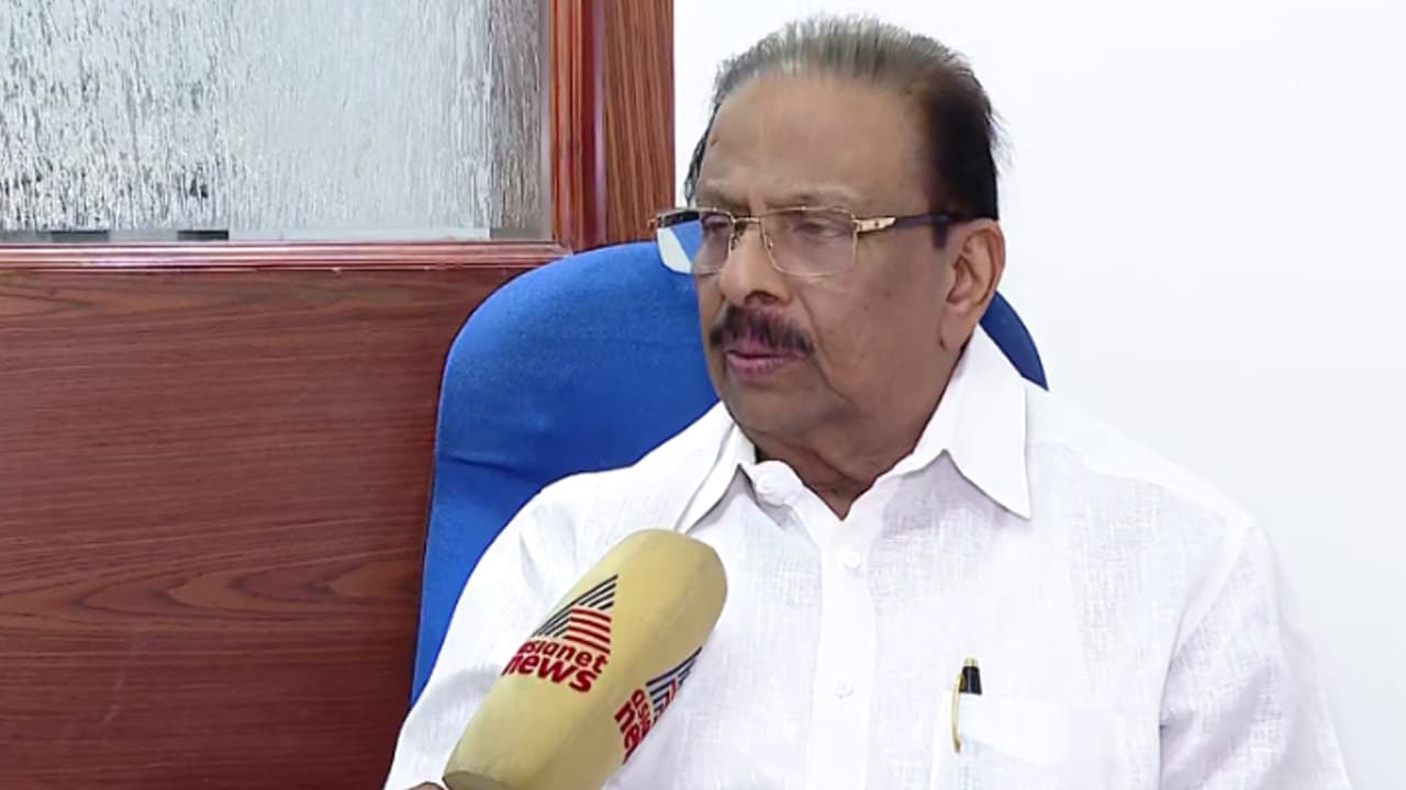 'അൻവറിന് മുന്നിൽ പൂർണമായി വാതിൽ അടച്ചിട്ടില്ല, സ്വരാജിനെ സിപിഐഎം ബലിയാടാക്കി'; പ്രതികരണവുമായി കെ സുധാകരൻ