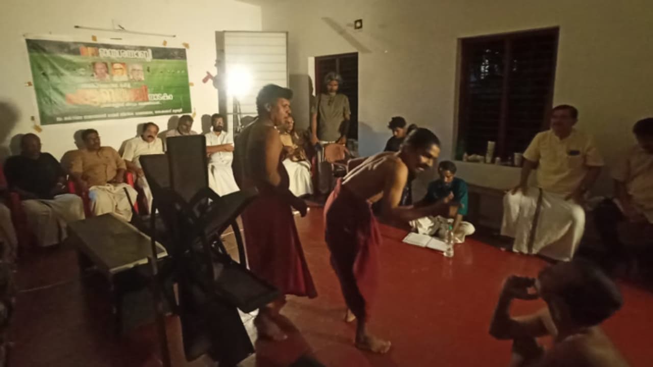 88 വർഷങ്ങൾക്കിപ്പുറം 'പാട്ടബാക്കി' വീണ്ടും അരങ്ങിലേക്ക്; പുനരവതരണം പിറവികൊണ്ട അതേ മണ്ണിൽ 