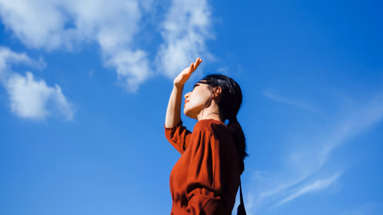 Health Tips: ഈ വേനല്ക്കാലത്ത് ചര്മ്മത്തിനായി കഴിക്കേണ്ട വിറ്റാമിൻ സി അടങ്ങിയ ഭക്ഷണങ്ങൾ Health Tips: ഈ വേനല്ക്കാലത്ത് ചര്മ്മത്തിനായി കഴിക്കേണ്ട വിറ്റാമിൻ സി അടങ്ങിയ ഭക്ഷണങ്ങൾ