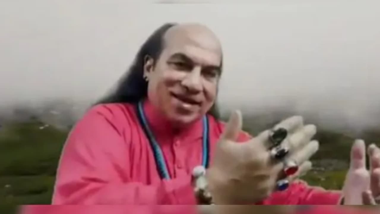 'ആണവ ആക്രമണത്തേക്കാളും മോശം': പാക് ഗായകന്റെ ദേശഭക്തി ഗാനം ഇന്ത്യയിൽ വൈറൽ ട്രോൾ 'ആണവ ആക്രമണത്തേക്കാളും മോശം': പാക് ഗായകന്റെ ദേശഭക്തി ഗാനം ഇന്ത്യയിൽ വൈറൽ ട്രോൾ