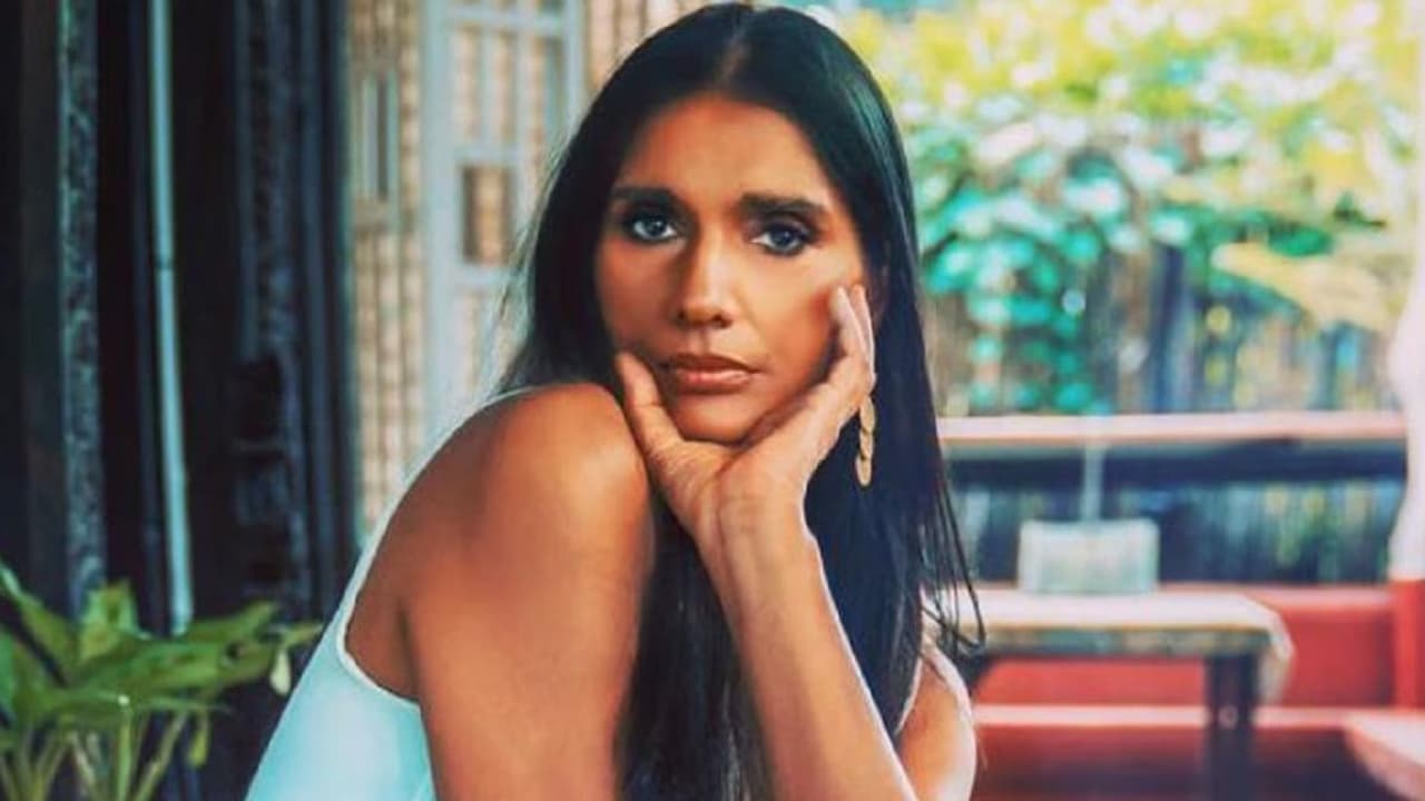 90കളില് ബോളിവുഡ് ഭരിച്ചത് ദാവൂദ് ഇബ്രാഹിമിനെപ്പോലുള്ളവര്: വെളിപ്പെടുത്തി ഹിറ്റ് നടി 90കളില് ബോളിവുഡ് ഭരിച്ചത് ദാവൂദ് ഇബ്രാഹിമിനെപ്പോലുള്ളവര്: വെളിപ്പെടുത്തി ഹിറ്റ് നടി