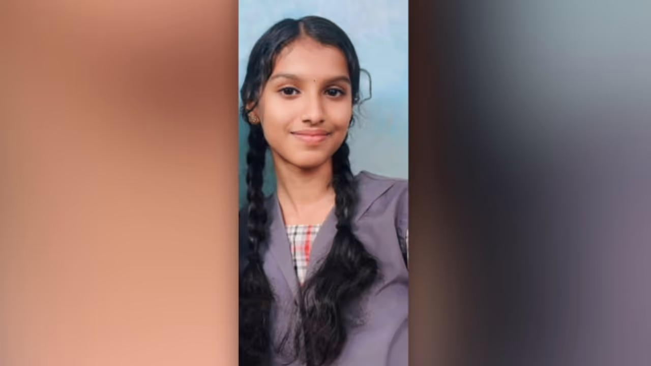പാലക്കാട് പത്താം ക്ലാസ് വിദ്യാര്ത്ഥിനിയെ മരിച്ച നിലയിൽ കണ്ടെത്തി പാലക്കാട് പത്താം ക്ലാസ് വിദ്യാര്ത്ഥിനിയെ മരിച്ച നിലയിൽ കണ്ടെത്തി