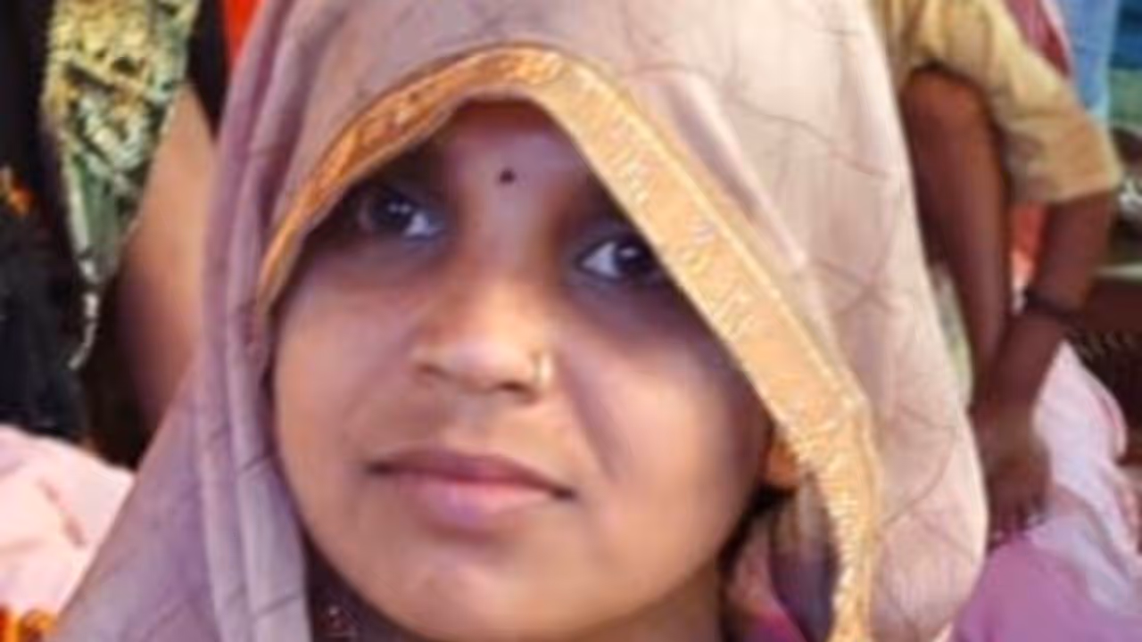 kaushambi gram pradhan suicide train accident kokhraj family dispute news kaushambi gram pradhan suicide train accident kokhraj family dispute news