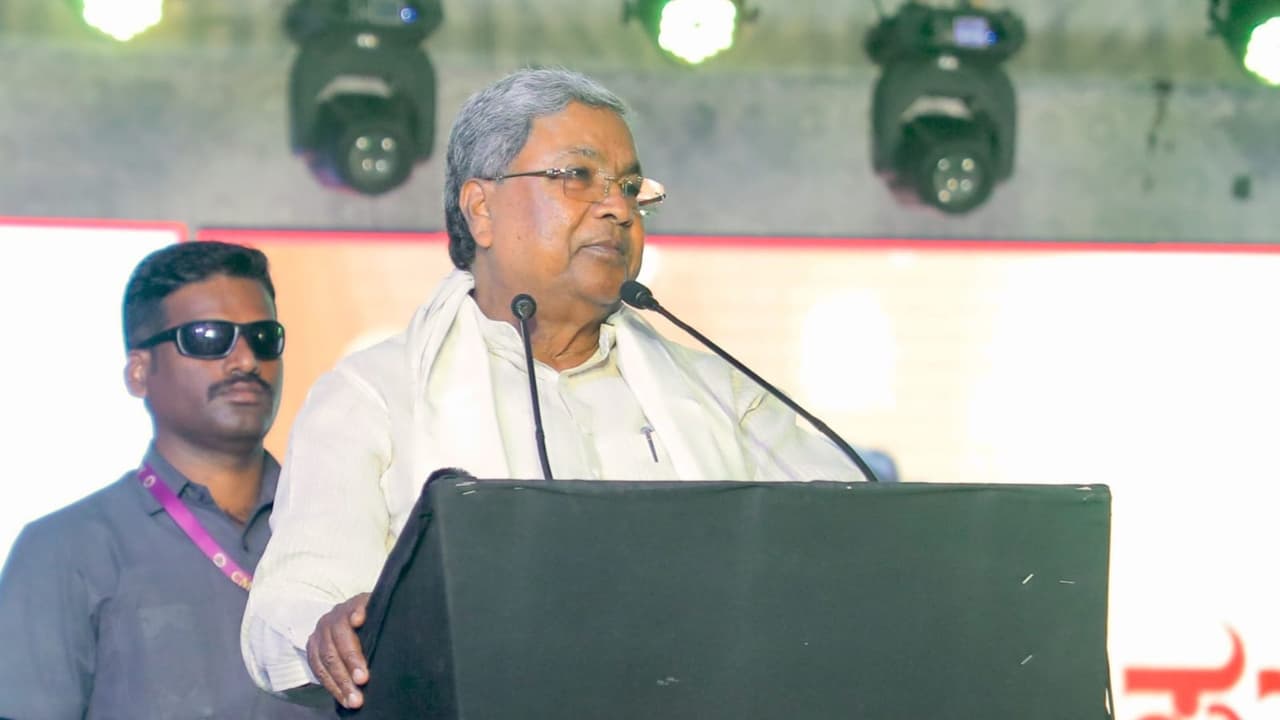 ಕರ್ನಾಟಕದ ಸಮಗ್ರ ಅಭಿವೃದ್ಧಿ ಮತ್ತು ಸಮಾನತೆಯ ಗುರಿ ಸಾಧಿಸಲು ಬದ್ಧ: ಸಿಎಂ ಸಿದ್ದರಾಮಯ್ಯ