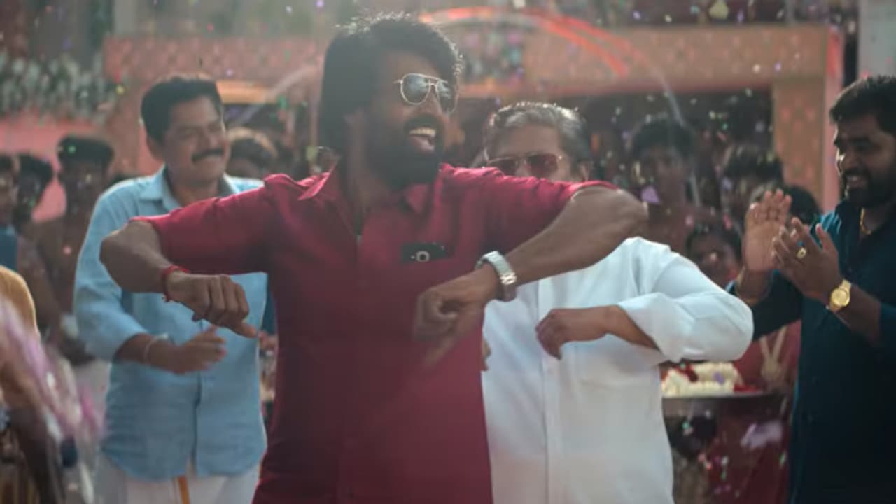 വമ്പൻമാരെ ഞെട്ടിച്ച് സൂരിയുടെ മാമൻ, കളക്ഷനില് സര്പ്രൈസ് നേട്ടം വമ്പൻമാരെ ഞെട്ടിച്ച് സൂരിയുടെ മാമൻ, കളക്ഷനില് സര്പ്രൈസ് നേട്ടം