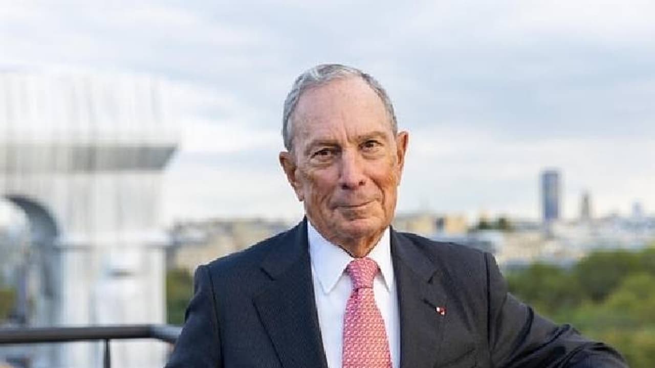 'ദാനം ചെയ്യാൻ മരിക്കാൻ കാത്തുനിൽക്കുന്നതെന്തിന്?' 3.7 ബില്യൺ ഡോളർ ദാനം ചെയ്ത കോടീശ്വരൻ ചോദിക്കുന്നു 'ദാനം ചെയ്യാൻ മരിക്കാൻ കാത്തുനിൽക്കുന്നതെന്തിന്?' 3.7 ബില്യൺ ഡോളർ ദാനം ചെയ്ത കോടീശ്വരൻ ചോദിക്കുന്നു