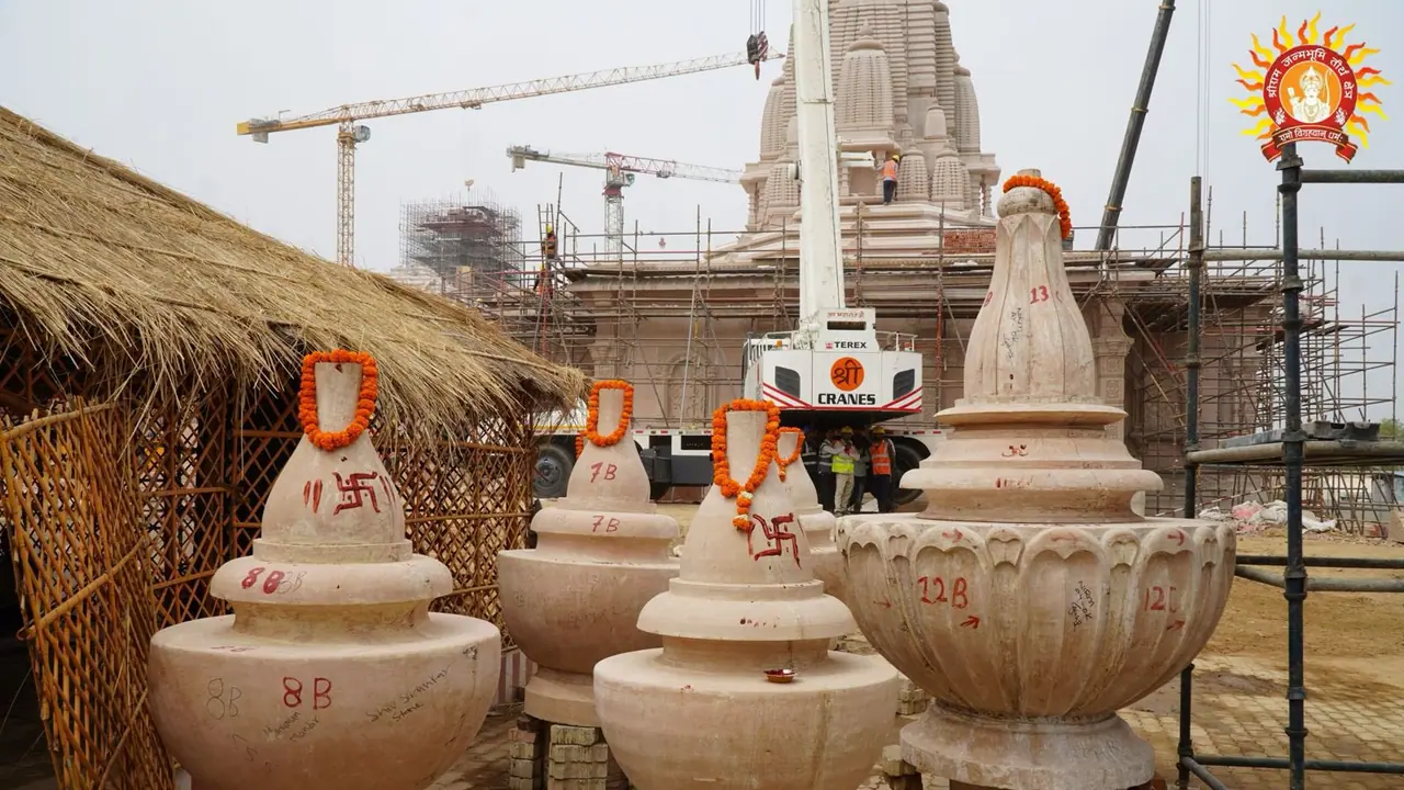 ಜೂನ್ 5ಕ್ಕೆ ಆಯೋಧ್ಯೆ ರಾಮ ದರ್ಬಾರ್ ಪ್ರಾಣ ಪ್ರತಿಷ್ಠೆ, ಕೆಲವೇ ದಿನದಲ್ಲಿ ನಿರ್ಮಾಣ ಕಾರ್ಯ ಪೂರ್ಣ ಜೂನ್ 5ಕ್ಕೆ ಆಯೋಧ್ಯೆ ರಾಮ ದರ್ಬಾರ್ ಪ್ರಾಣ ಪ್ರತಿಷ್ಠೆ, ಕೆಲವೇ ದಿನದಲ್ಲಿ ನಿರ್ಮಾಣ ಕಾರ್ಯ ಪೂರ್ಣ