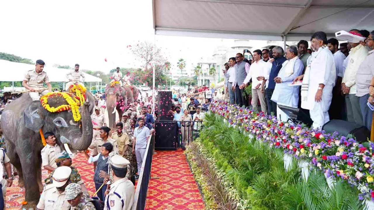 ಆಂಧ್ರಕ್ಕೆ ರಾಜ್ಯದಿಂದ 4 ಕುಮ್ಕಿ ಆನೆ ಹಸ್ತಾಂತರ: ಪವನ್‌ ಕಲ್ಯಾಣ್‌ ಹೇಳಿದ್ದೇನು?